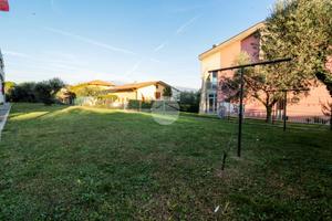 6 LOCALI A TOSCOLANO-MADERNO