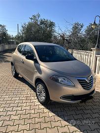 Lancia Ypsilon Ecochic Metano