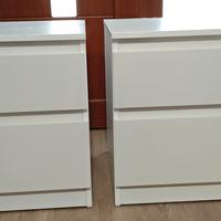 Coppia di Comodini Bianchi a 2 Cassetti