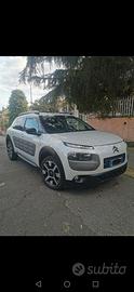 Citroën c4  1.6 shine full optional