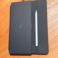 IPad Air 5a generazione con Pencil 2 e tastiera