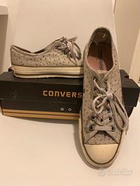 Converse All Star o sneakers grigio con fiori, 40