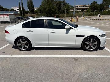 Jaguar xe 2018
