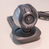 Logitech Webcam USB sferica 1.3MP – con RightLight