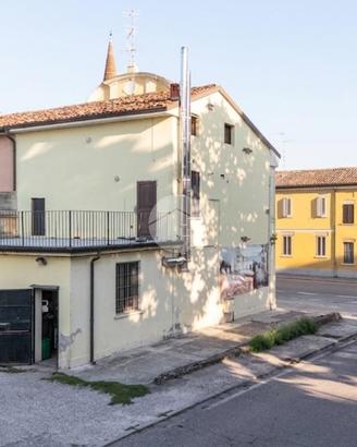 2 LOCALI A CURTATONE