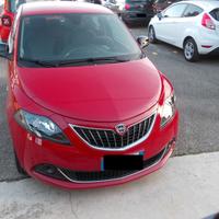 Lancia Ypsilon 1.0 FireFly Hybrid Ecochic Silver-K