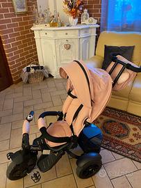 Passeggino triciclo