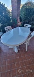 Tavolo  da giardino bianco + 4 sedie