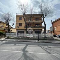 NEGOZIO A ALBANO LAZIALE