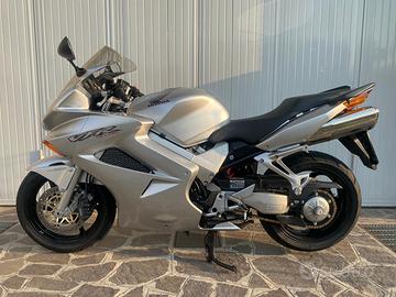 Honda VFR 800V-TEC