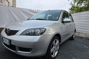 mazda 2 benzina 