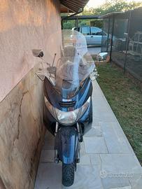 Suzuki Burgman 400