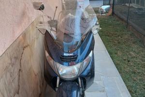 Suzuki Burgman 400
