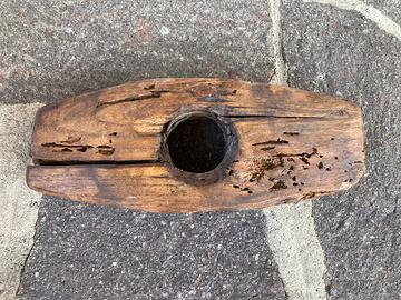 Antica spola in legno (medie dimensioni)