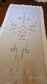 tenda bianca in cotone con intaglio 