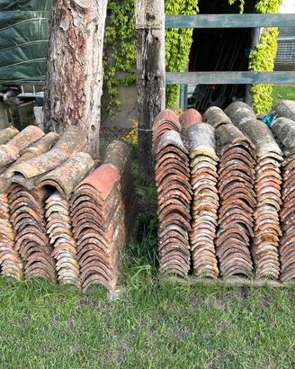 Tegole vecchie e nuove