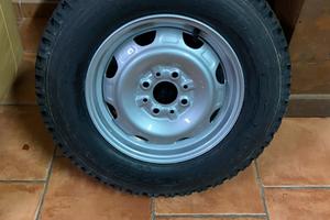 Cerchi e gomme panda 4x4