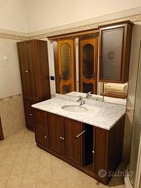 Mobile bagno in legno