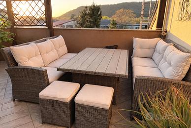 Set giardino XL in rattan modulare + tavolo + pouf