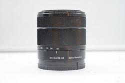 Sony E 18-55mm f/3.5-5.6 OSS