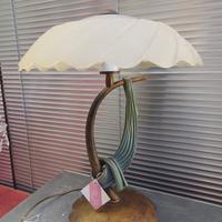 lampada da tavolo vetro scavo avorio con base  