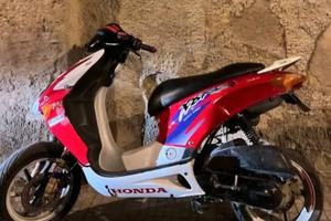 HONDA X8R-S