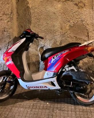 HONDA X8R-S