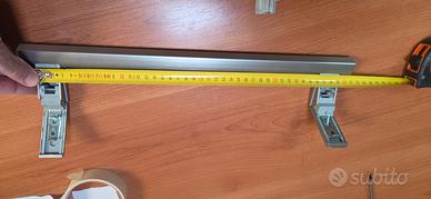 maniglia frigorifero Liebherr  743769300