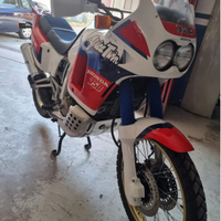 Honda Africa twin rd04 750