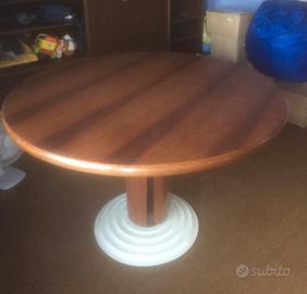 Tavolo rotondo con base in marmo bianco