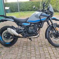 Royal Enfield Himalayan 450 poppy blue