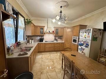 Cucina LUBE in legno massello
