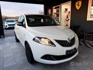 Lancia Ypsilon 1.0 FireFly 5 porte S&S Hybrid Ecoc