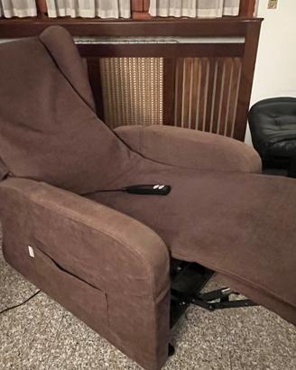 Poltrona elettrica per anziani.