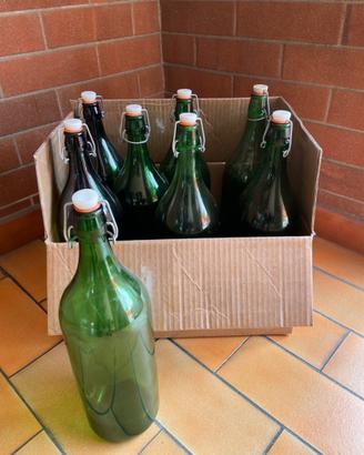 Bottiglie in vetro  da 2 litri con macchinetta