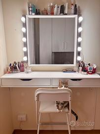 Toeletta trucco sgabello lampade a parete ikea