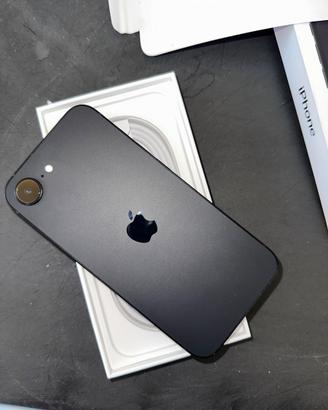 Apple iPhone 17e 256GB Nero - Come Nuovo con Scato