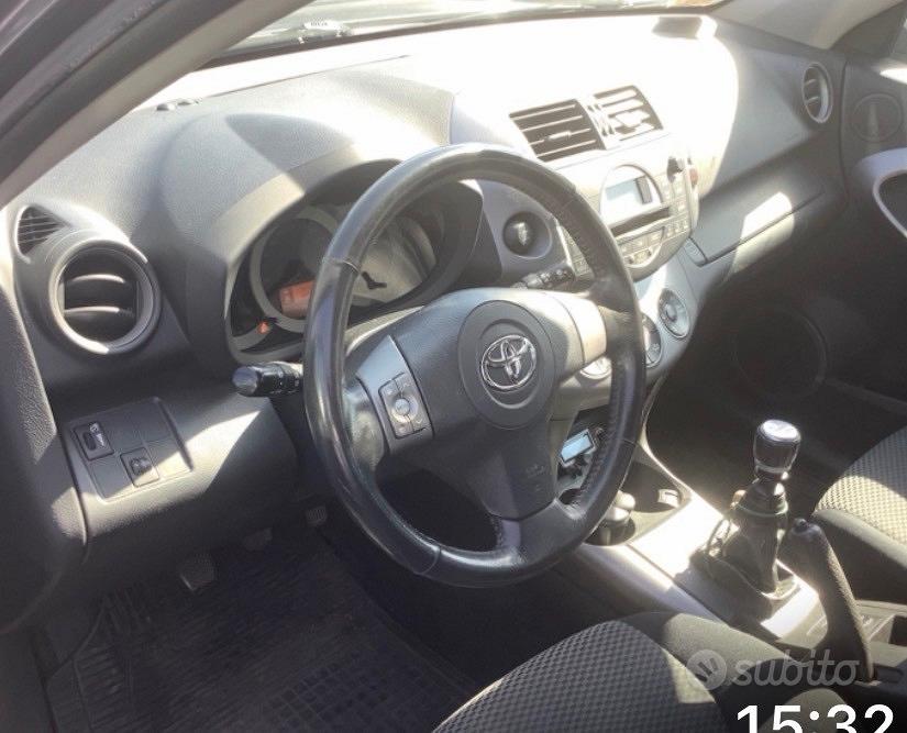 Toyota Rav4 2007 photo 4
