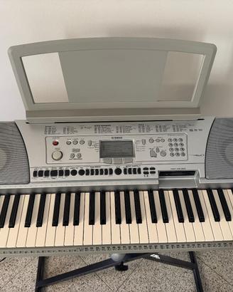 Tastiera Yamaha PSR-450 completa