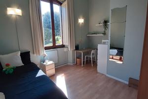 Camere singola per ragazze via Corridoni