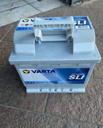 BATTERIA AUTO 52Ah Varta