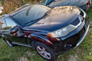 Mitsubishi Outlander diesel anno 2005 per ricambi 