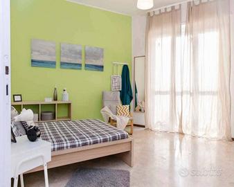 Stanza in appartamento di 90 m² a Cesano Boscone