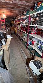 Stock ricambi dí auto di epoca