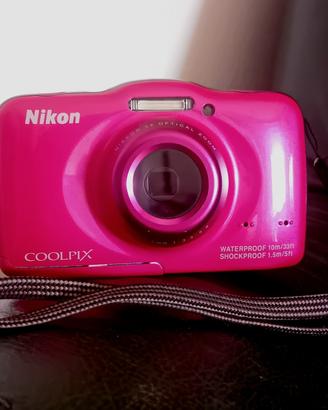 Nikon Coolpix S32 Subacquea fucsia usata 