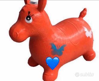 Cavallo gonfiabile cavalcabile per bambini
