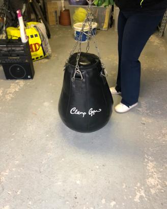 Pera boxe in vera pelle
