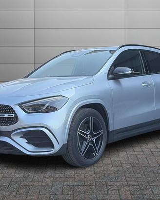 MERCEDES-BENZ GLA 200 d 4MATIC