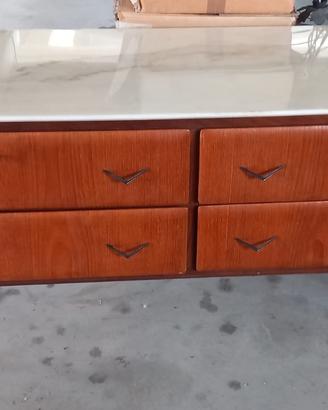 Cassettone anni 60 con piano in marmo di carrara