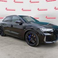 Audi Q8 RS TFSI V8 quattro tiptronic Performance